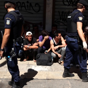 Human Rights Watch – Greece: Abusive Crackdown on Migrants (video)